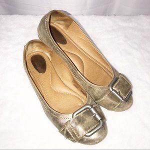 Fossil size 9 Bronze Gold Flats